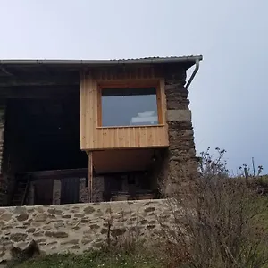 Maison De Charme En Livradois Mayres (Puy-de-Dome)
