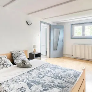 appartement-a.midi-pyreneeshotels.com/